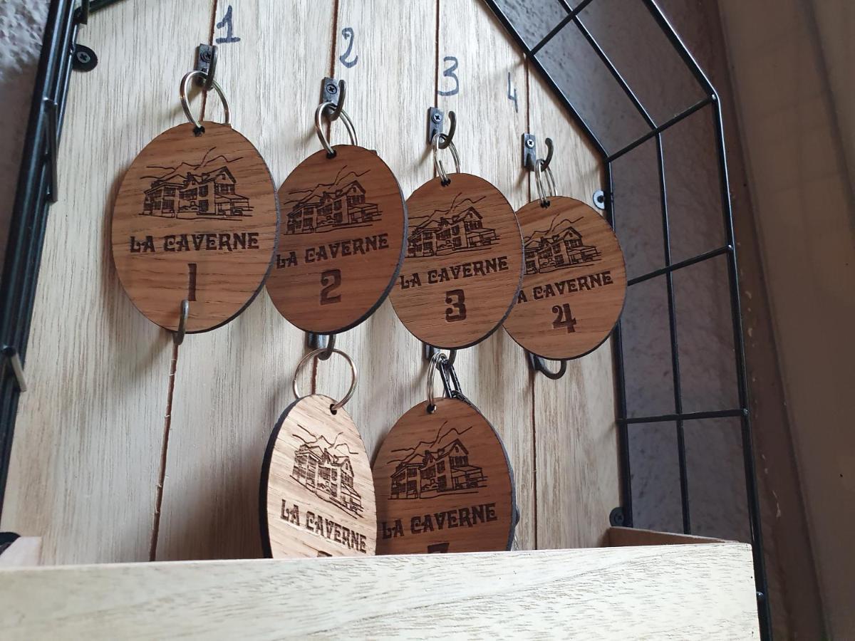 Auberge La Caverne Laruns Exterior photo