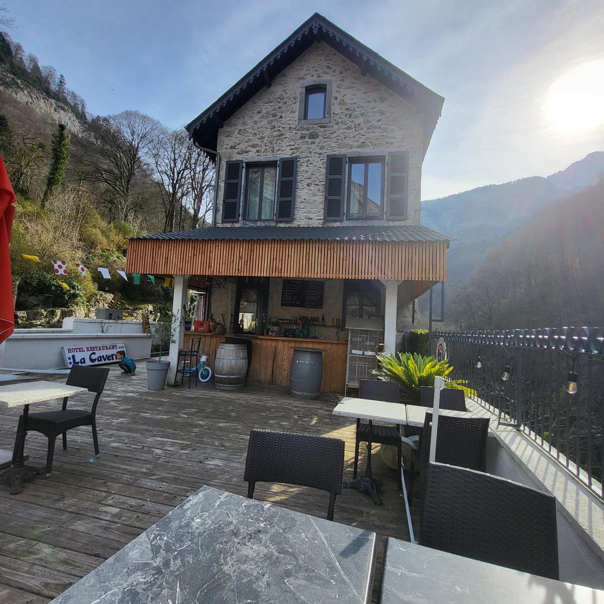 Auberge La Caverne Laruns Exterior photo